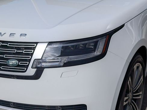 Used 2023 Land Rover Range Rover Autobiography AWD/4WD image 12