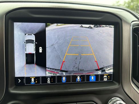 Used 2021 GMC Sierra 2500 Denali w/ Denali Ultimate Package AWD/4WD image 23