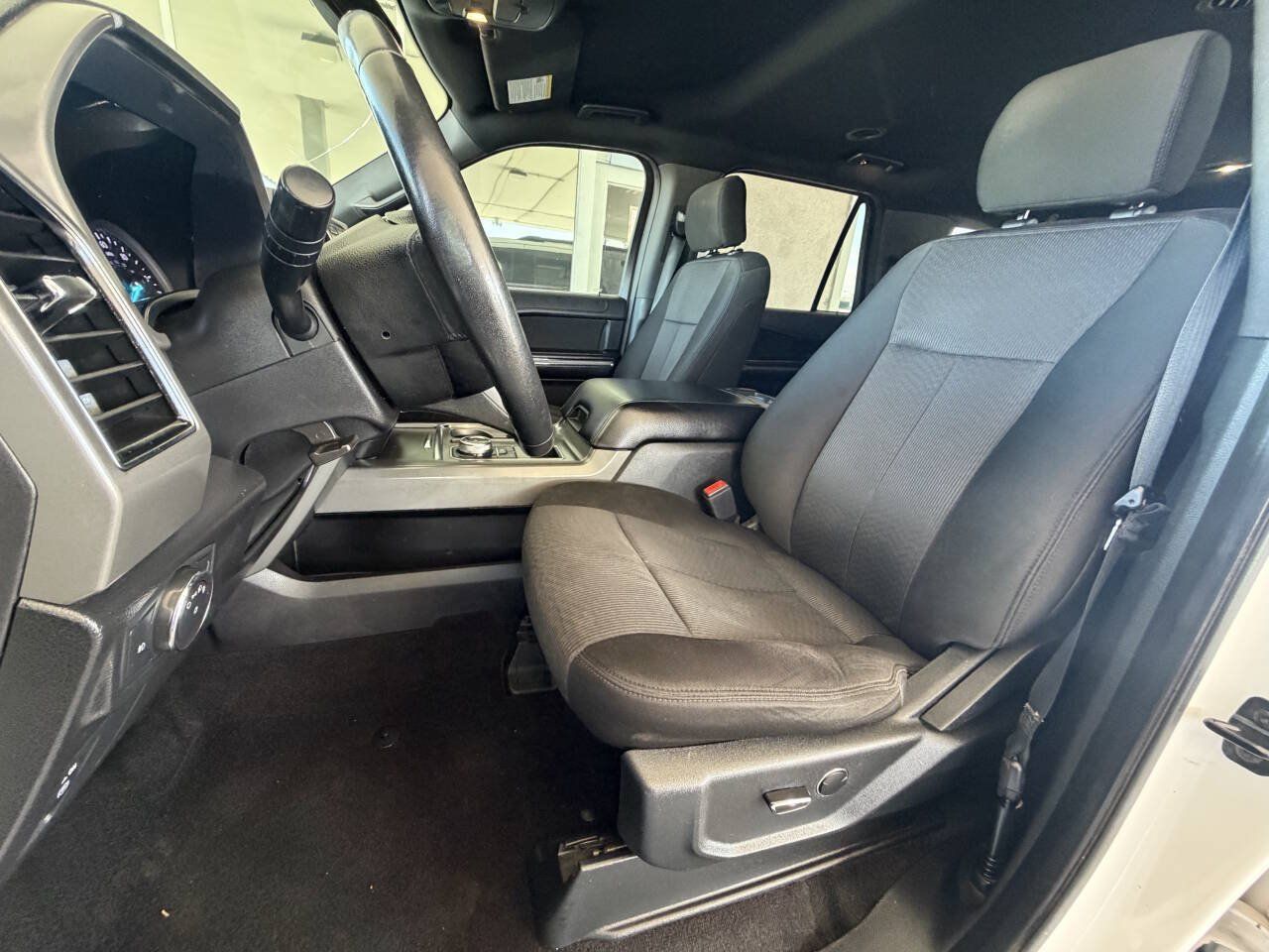 Used 2019 Ford Expedition XLT RWD image 12