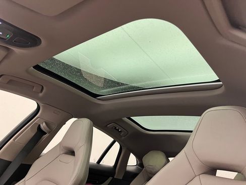 Used 2025 Porsche Panamera 4 image 23