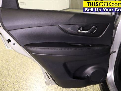 Used 2018 Nissan Rogue S image 26