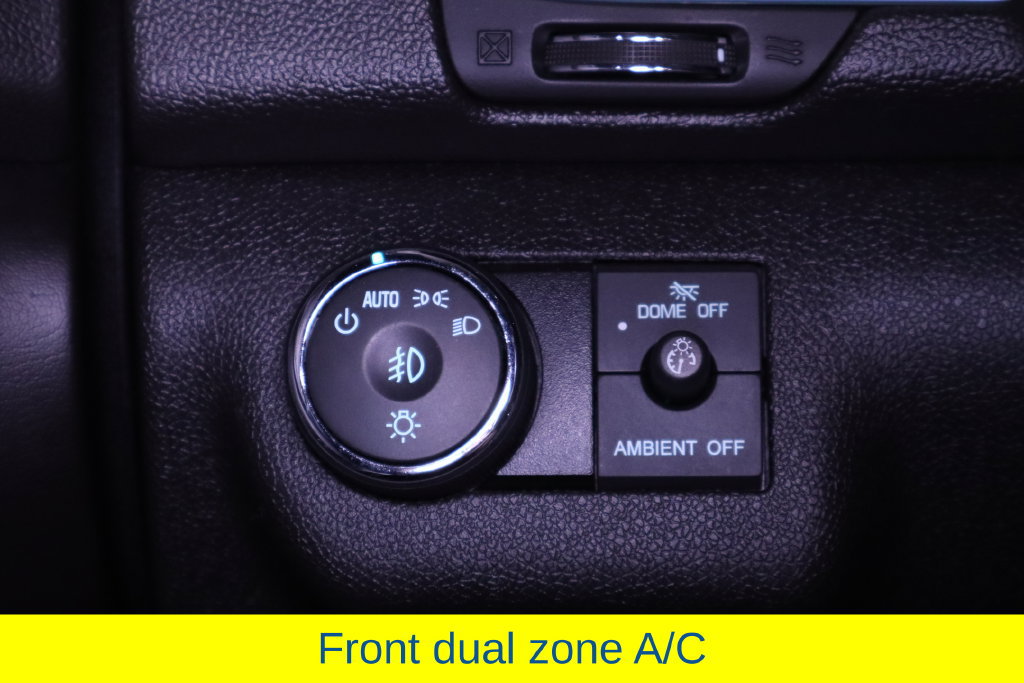 Used 2017 Chevrolet Traverse LT FWD image 24