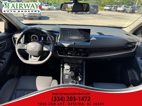 Used 2026 Nissan Rogue Platinum w/ Platinum Premium Package AWD/4WD image 15