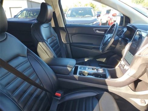 Used 2023 Ford Edge SEL image 33
