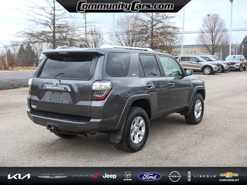 Used 2018 Toyota 4Runner SR5 image 7