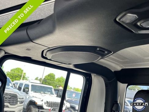 Used 2021 Jeep Gladiator Mojave AWD/4WD image 35