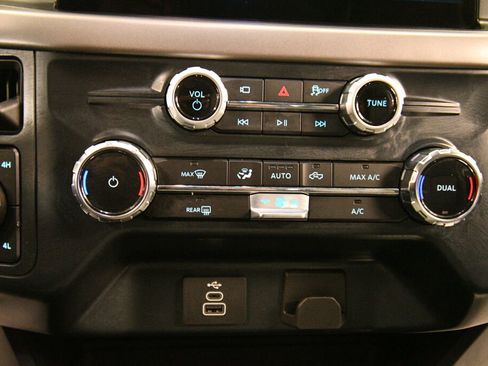 Used 2025 Ford F150 XLT w/ Equipment Group 301A Standard image 16