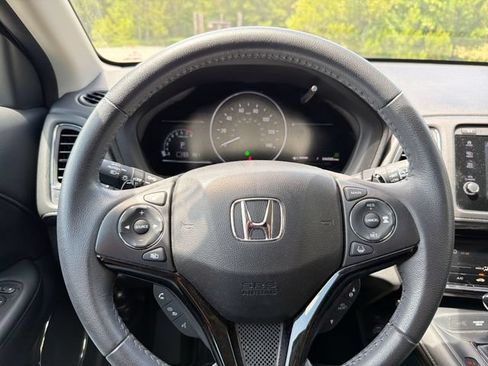 Used 2022 Honda HR-V EX-L image 17