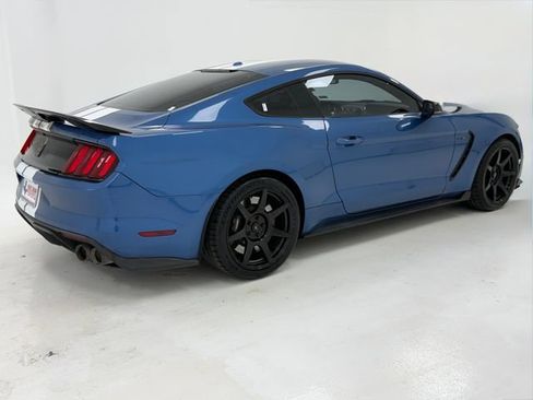 Used 2019 Ford Mustang Shelby GT350 w/ Technology Package RWD image 41