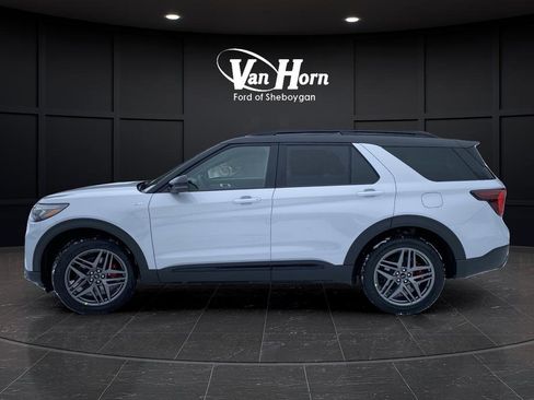 New 2026 Ford Explorer ST-Line w/ ST-Line Street Pack image 14