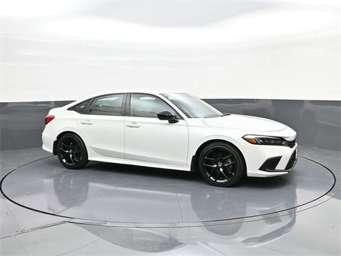 Used 2023 Honda Civic Sport image 17