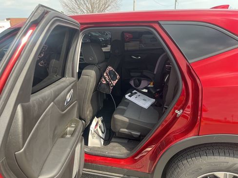 Used 2023 Chevrolet Blazer LT w/ Driver Confidence Package image 11