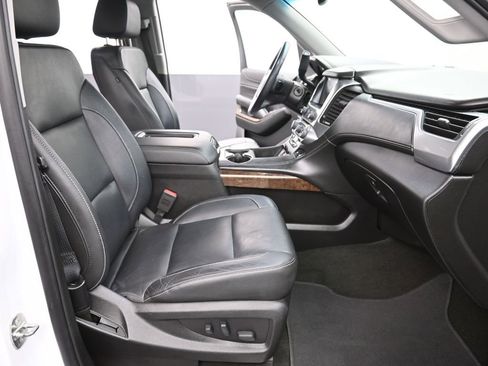 Used 2018 Chevrolet Tahoe LT image 16