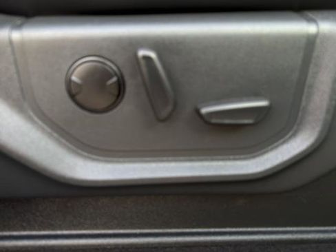 Certified 2022 Ford F350 Lariat w/ Lariat Value Package image 10