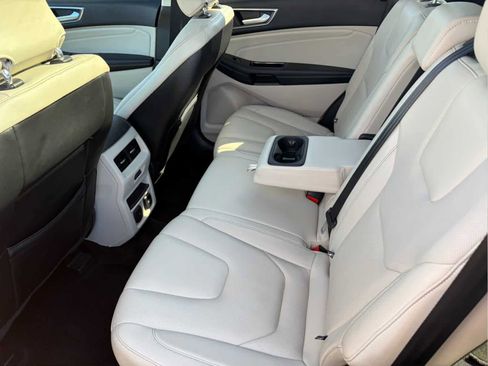 Used 2018 Ford Edge Titanium w/ Equipment Group 301A image 25