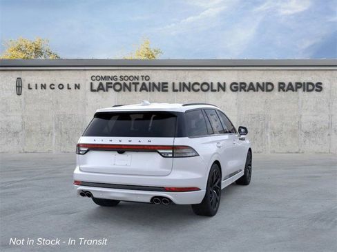 New 2026 Lincoln Aviator Black Label w/ Jet Appearance Package image 8