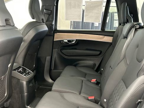 Certified 2025 Volvo XC90 T8 Plus w/ Protection Package Premier image 23