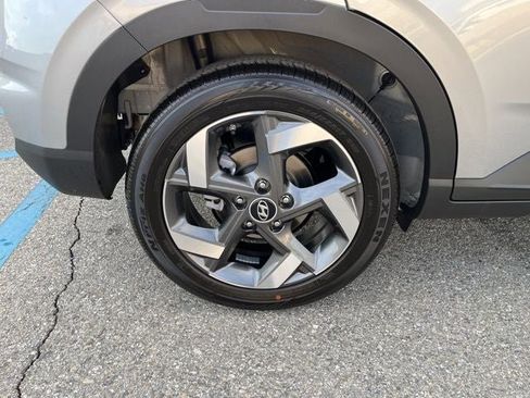 New 2026 Hyundai Venue SEL image 39