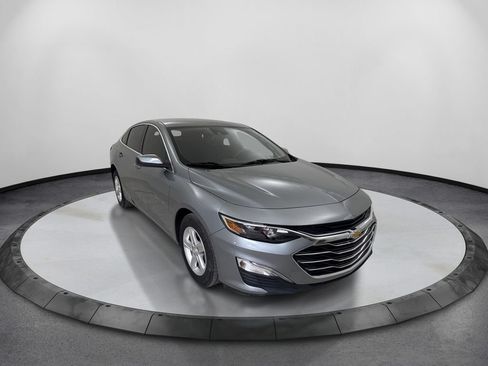 Used 2024 Chevrolet Malibu LS FWD image 3