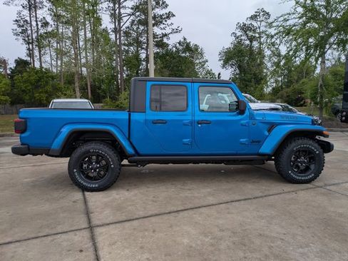 New 2026 Jeep Gladiator Mojave AWD/4WD image 3