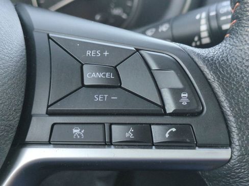 Used 2024 Nissan Kicks SR image 24