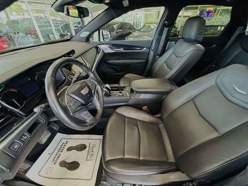 Used 2024 Cadillac XT5 Premium Luxury w/ LPO, Floor Liner Package AWD/4WD image 21
