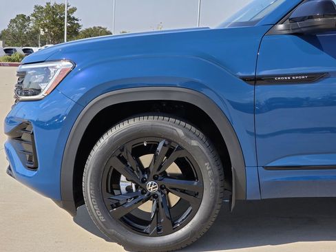New 2026 Volkswagen Atlas Cross Sport SEL R-Line AWD/4WD image 6