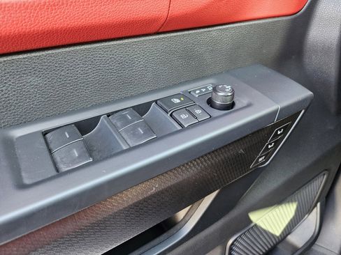 Used 2025 Toyota Sequoia TRD Pro AWD/4WD image 15