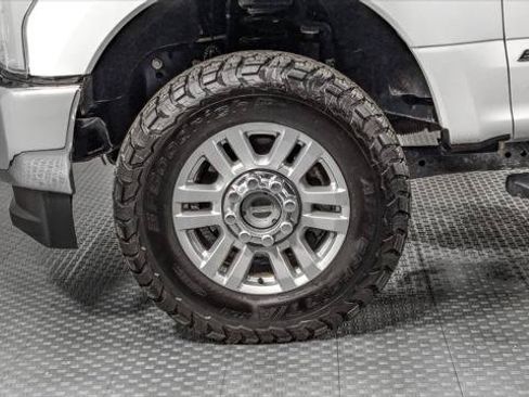 Used 2019 Ford F250 XL w/ STX Appearance Package AWD/4WD image 32