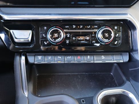 Used 2025 GMC Sierra 2500 Denali w/ Technology Package image 32