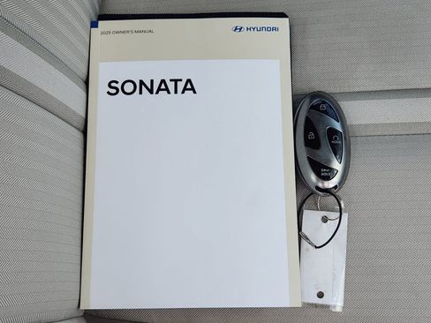 Used 2025 Hyundai Sonata SEL FWD image 42