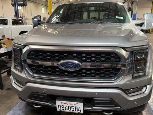 Used 2022 Ford F150 4x4 SuperCrew Hybrid image 2