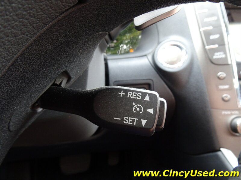 Used 2010 Lexus IS 250C w/ Luxury Pkg RWD image 25