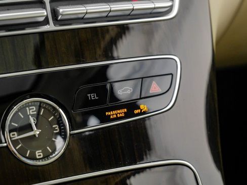 Used 2020 Mercedes-Benz C 300 Sedan image 24