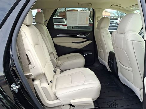 Certified 2023 Buick Enclave Essence image 26