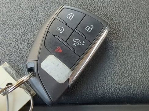 Used 2023 GMC Sierra 1500 Elevation image 28