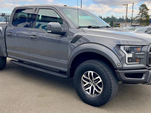Used 2018 Ford F150 Raptor w/ Equipment Group 802A Luxury image 3