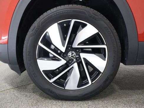 Used 2024 Volkswagen Atlas SE image 5