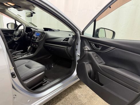 Used 2017 Subaru Impreza 2.0i Limited w/ Moonroof/BSD & Rcta/Eyesight AWD/4WD image 24