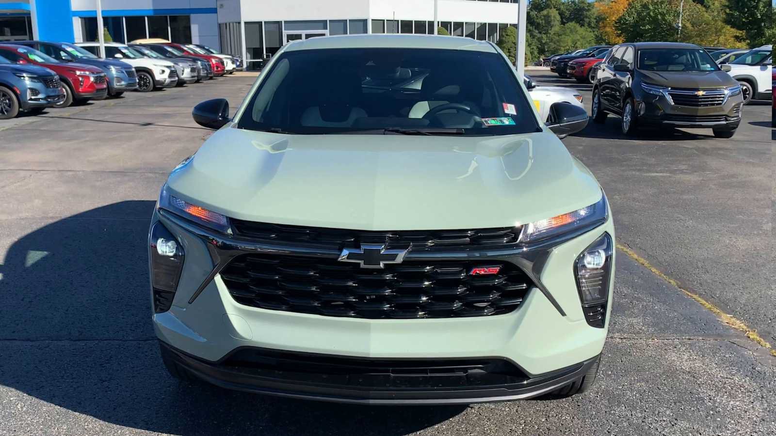 Certified 2024 Chevrolet Trax RS FWD image 3