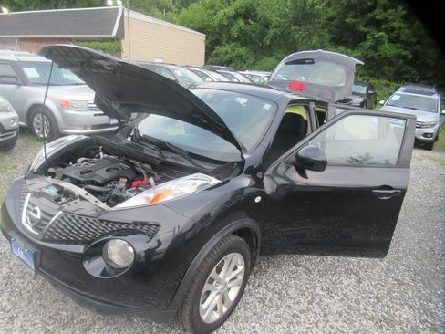 Used 2014 Nissan Juke S image 9