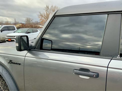 Used 2022 Ford Bronco Badlands image 11