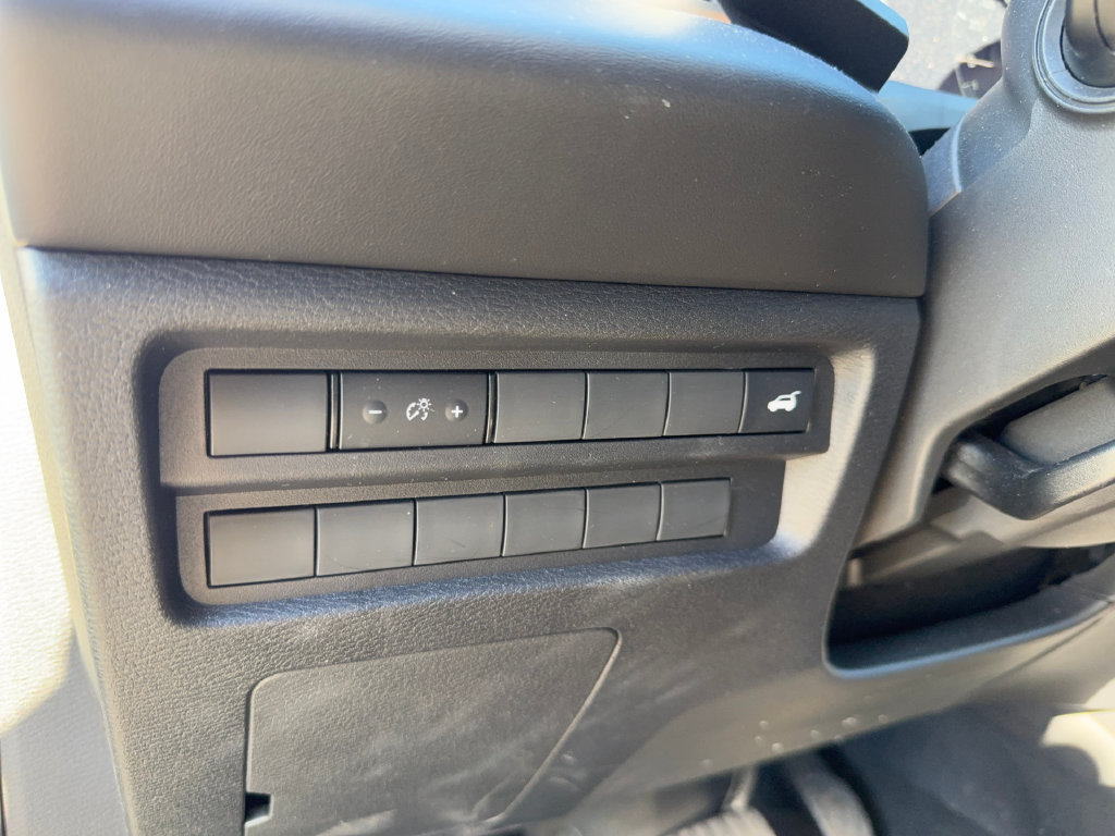 Used 2024 Mitsubishi Outlander SE AWD/4WD image 11