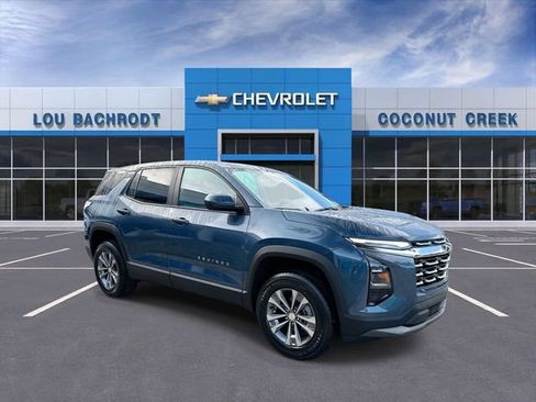 Used 2026 Chevrolet Equinox LT FWD image 2