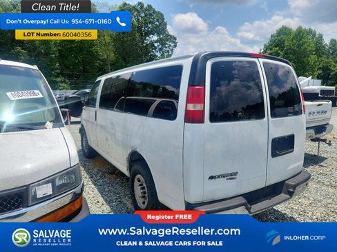 Used 2013 Chevrolet Express 3500 LT w/ LT Preferred Equipment Group RWD image 3