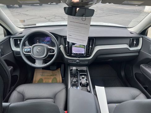 Certified 2025 Volvo XC60 T8 Plus w/ Protection Package Premier image 28