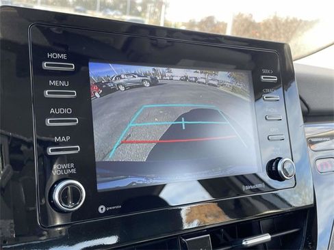 Used 2024 Toyota Camry SE image 29