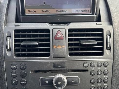 Used 2011 Mercedes-Benz C 300 Sedan image 15
