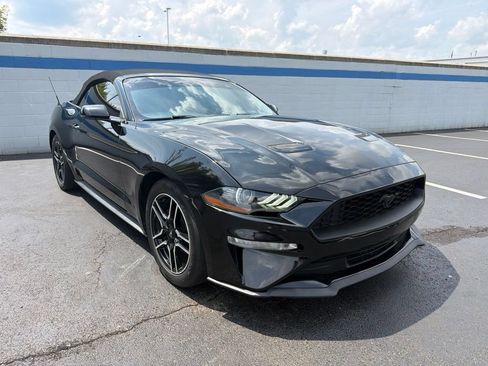 Used 2020 Ford Mustang Premium RWD image 7