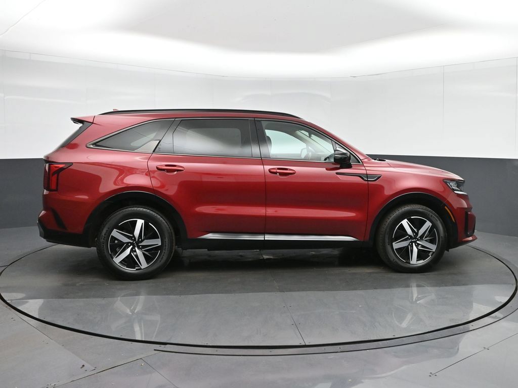 Used 2023 Kia Sorento S FWD image 8